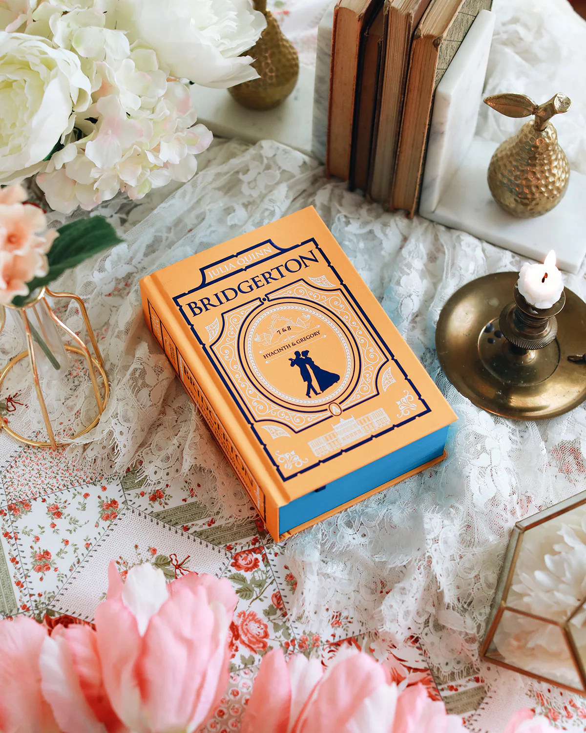It's In His Kiss and On the Way to the Wedding: Bridgerton Collector's Edition - Image 2