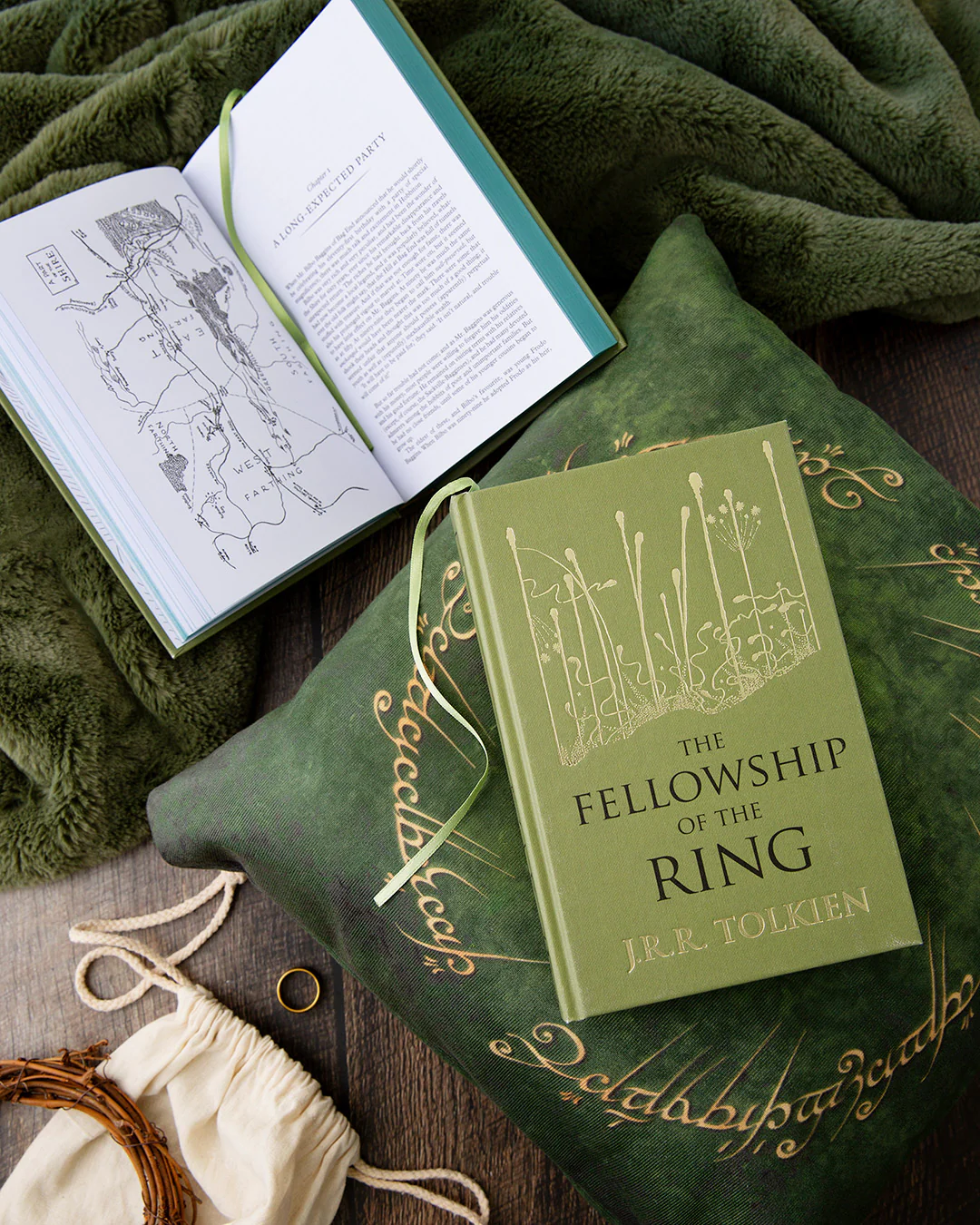 The Fellowship of the Ring Collector's Edition: Being the First Part of The Lord of the Rings - Image 2