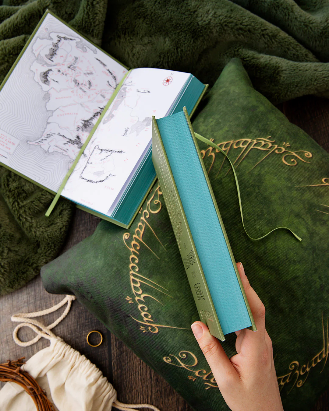 The Fellowship of the Ring Collector's Edition: Being the First Part of The Lord of the Rings - Image 4